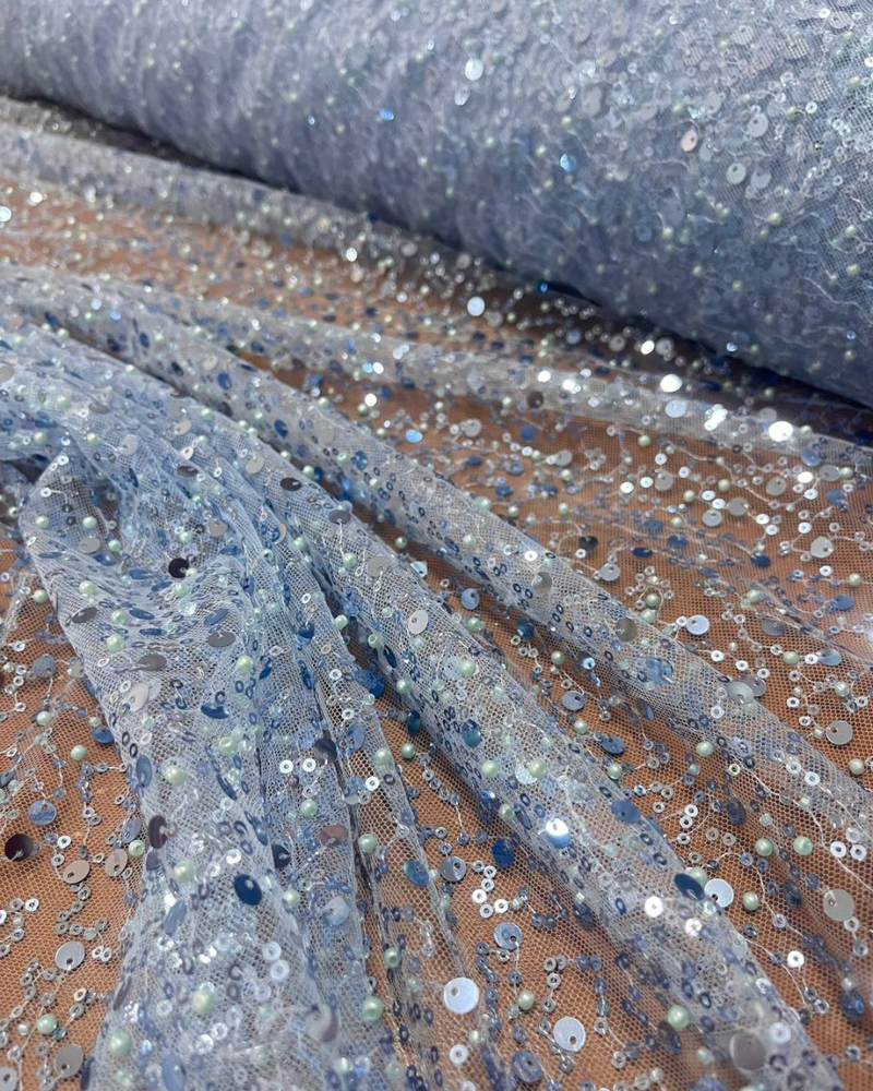 TULLE CON PAILLETTES E PERLINE