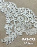 PAS-092 PIZZO REBRODÈ FIORE H15CM